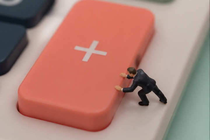 Financial Services: service discovery